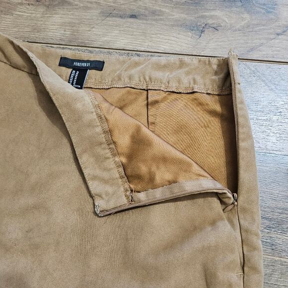 Forever 21 Khaki Faux Suede Skorts Size Medium - Picture 5 of 8